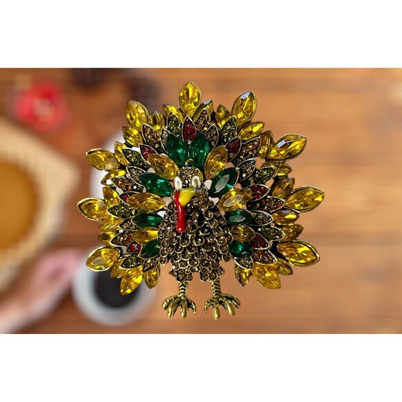 Turkey Brooch Pin in Gold - Elegant Rhinestone Detail - Picture 3 of 4